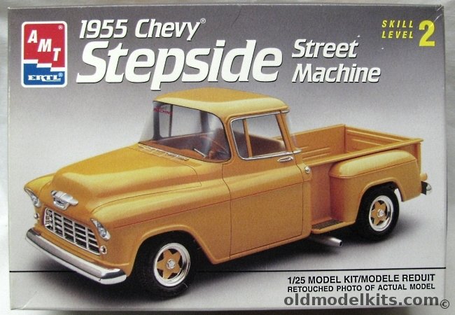 AMT 1/25 1955 Chevrolet Stepside Pickup Truck - Street Machine, 6004 plastic model kit